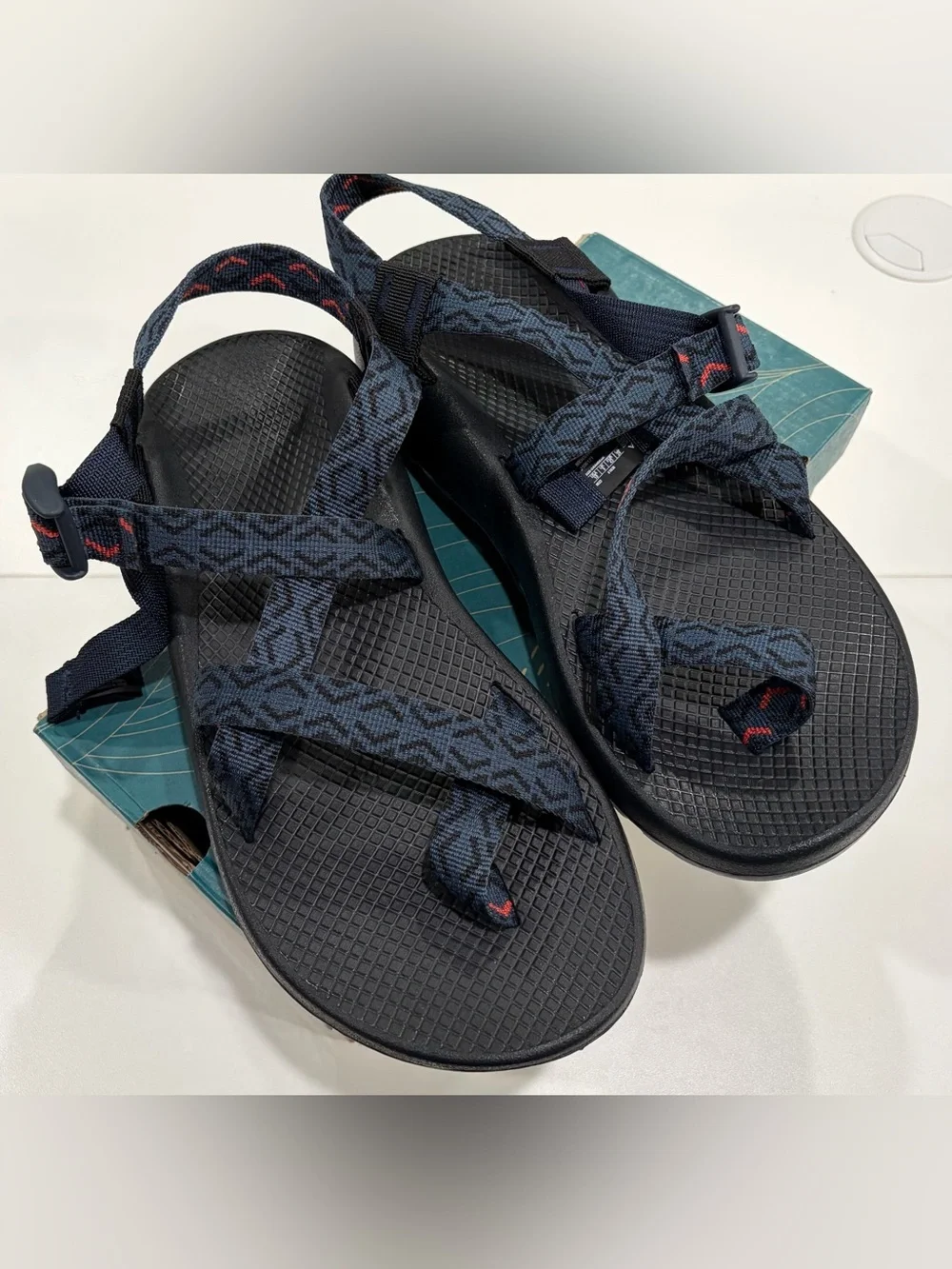 Chaco Men's Size 12 Z/2 Classic Sandals Stepped Navy NWT Chacos